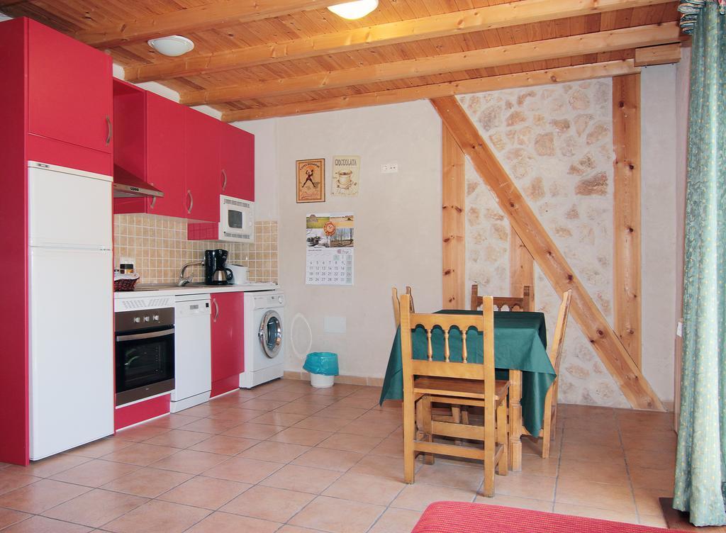 Apartamentos Turisticos Los Abuelos Montemayor de Pililla Esterno foto